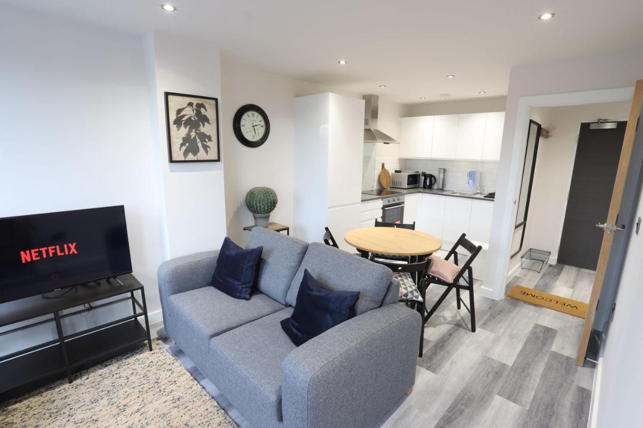 Birmingham Necairport Interchange Shortstay Homebase Extérieur photo
