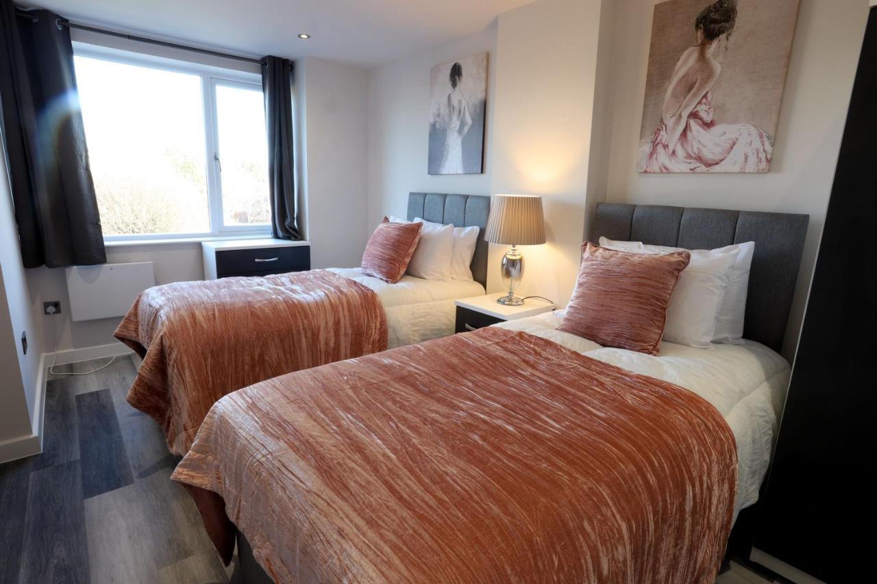 Birmingham Necairport Interchange Shortstay Homebase Extérieur photo