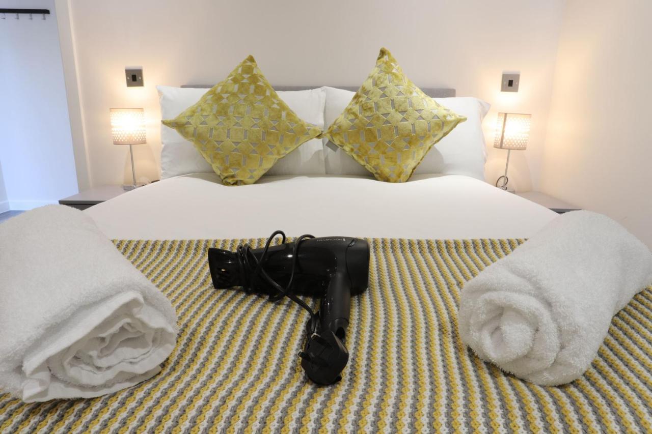 Birmingham Necairport Interchange Shortstay Homebase Extérieur photo