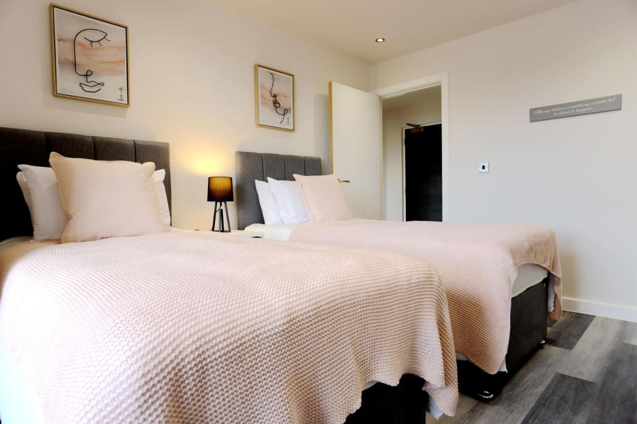 Birmingham Necairport Interchange Shortstay Homebase Extérieur photo